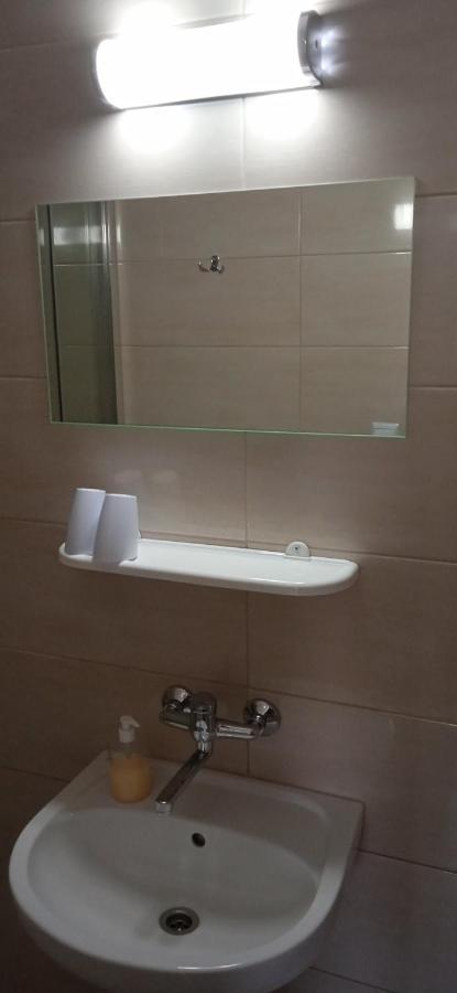 Hotel Krokus Kamienna Gora Luaran gambar