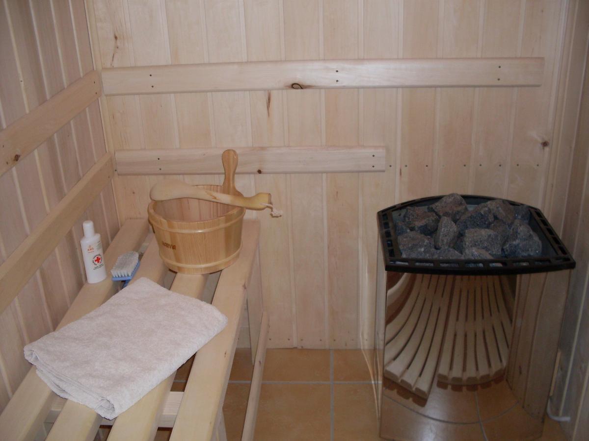 Hotel Krokus Kamienna Gora Luaran gambar